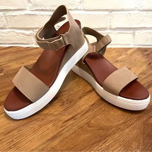 MIA Cayla Wedge Sandal Natural Taupe Vegan Suede Sneaker Bottom Sole Size 10 NWO